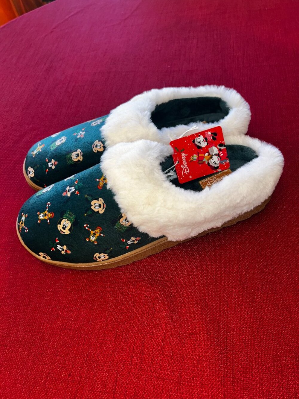 Disney's Men's Mickey Mouse Christmas Slippers.